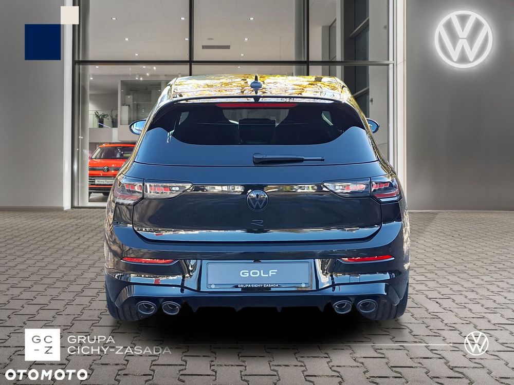Volkswagen Golf - 4