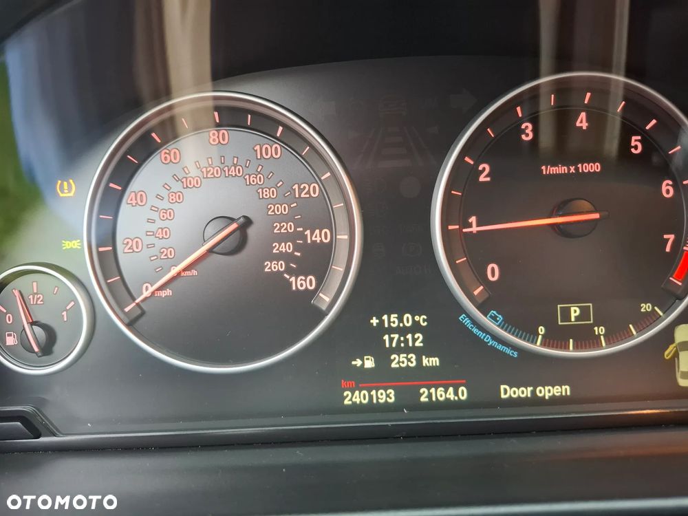 BMW Seria 5 528i - 17