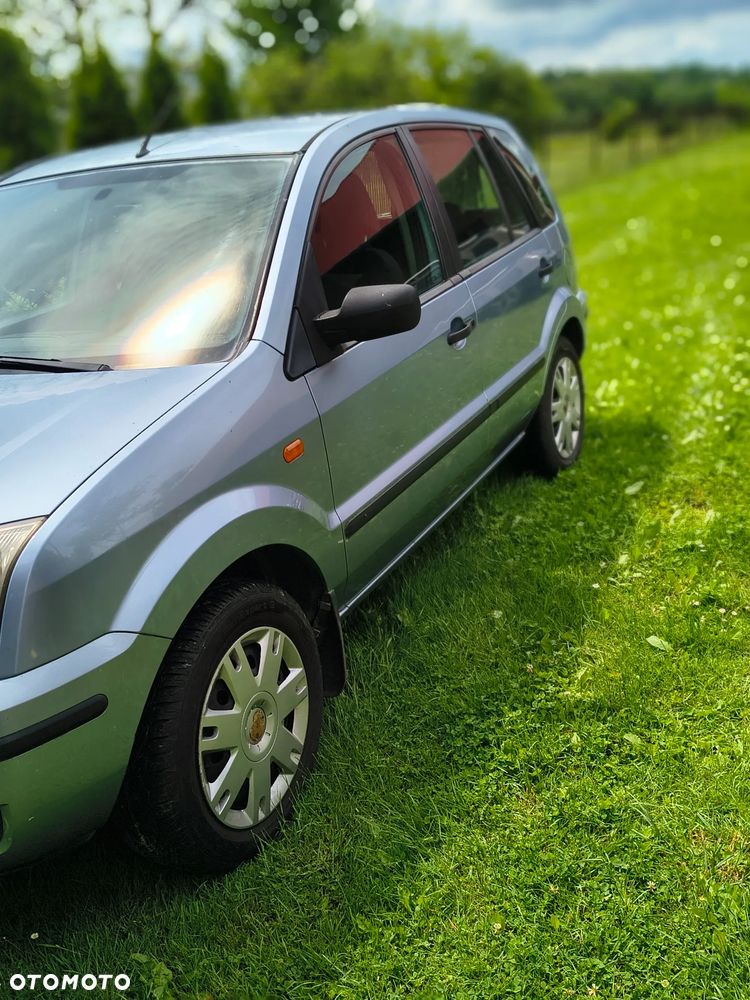 Ford Fusion 1.4 TDCI Ambiente - 2