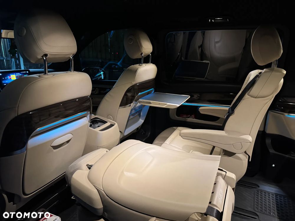 Mercedes-Benz Klasa V 300 d 4-Matic 9G-Tronic Exclusive (ekstra d³) - 16