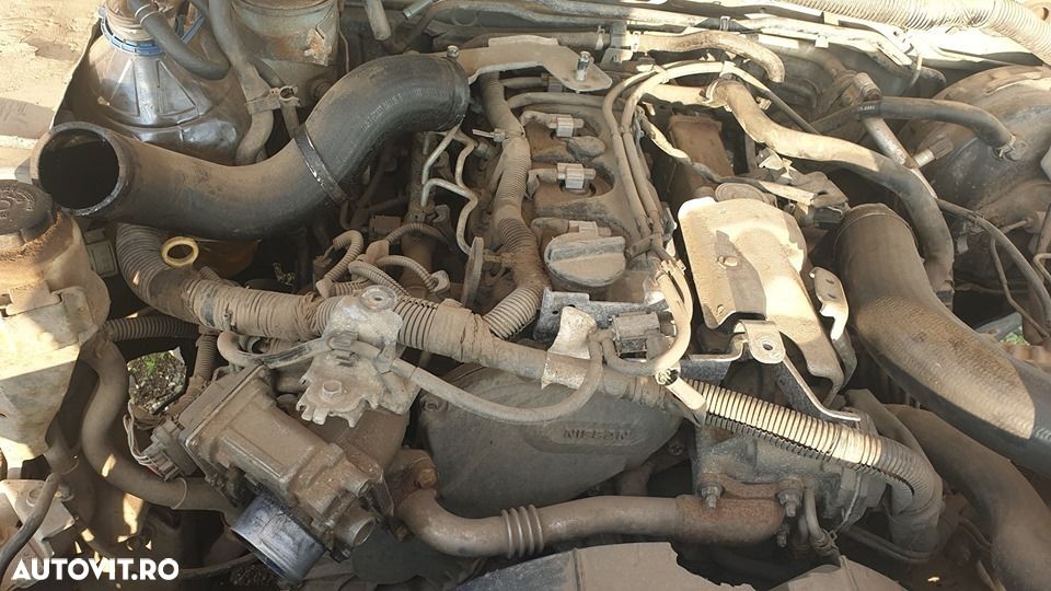 Dezmembrez Nissan NAVARA D40 2.5 diesel an 2006 - 2