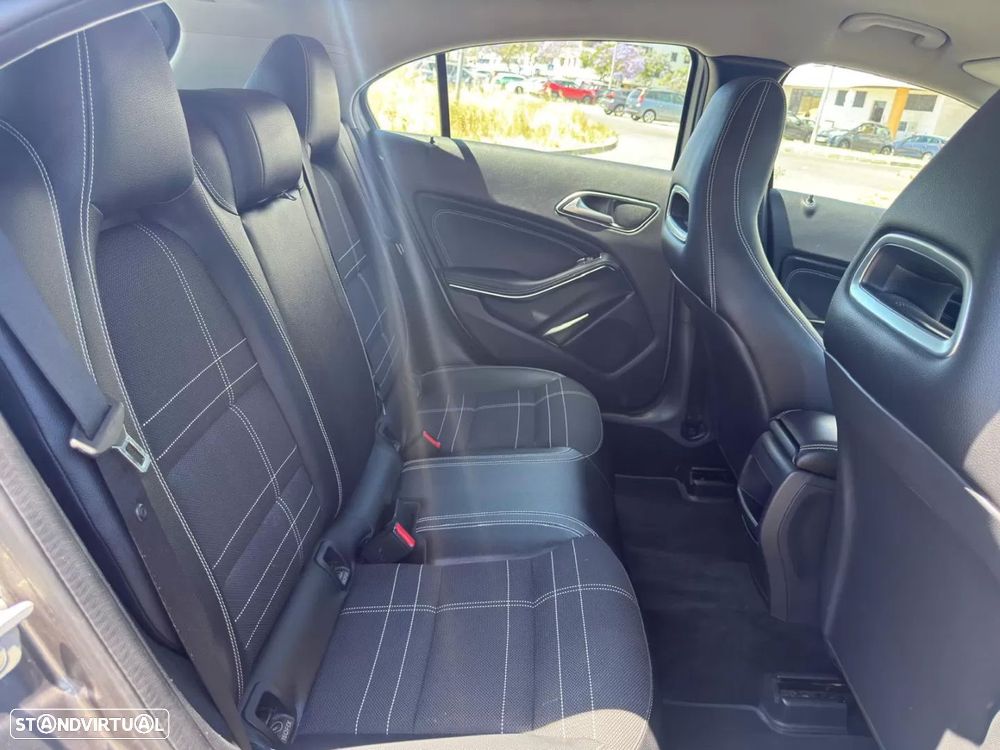 Mercedes-Benz A 180 d Urban - 30