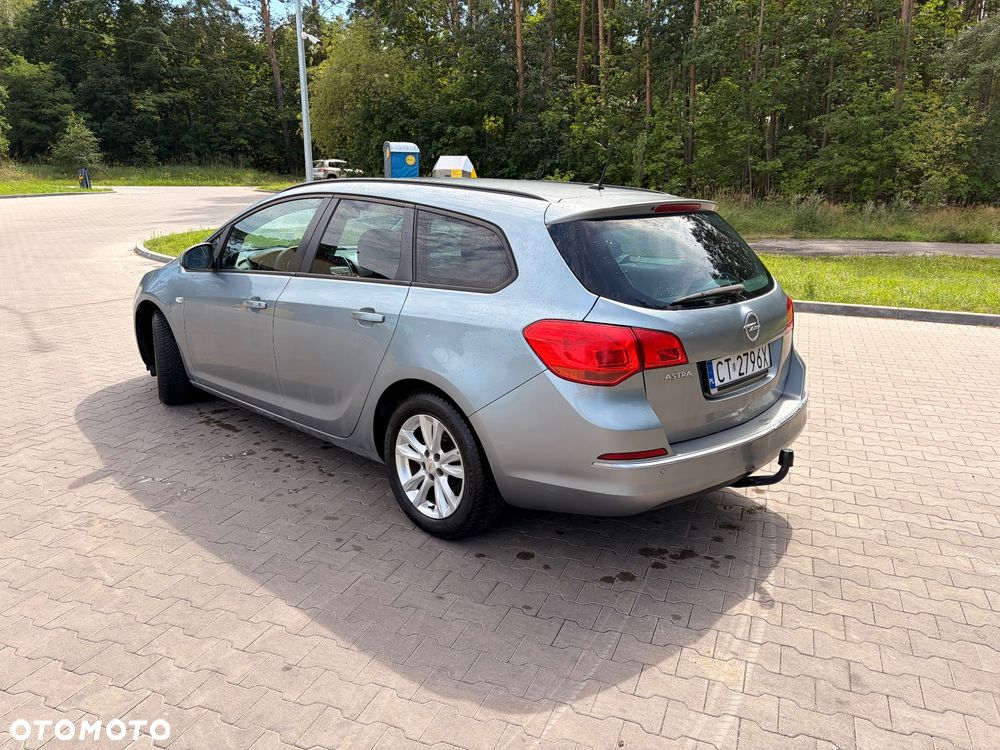 Opel Astra 1.4 T Enjoy - 4