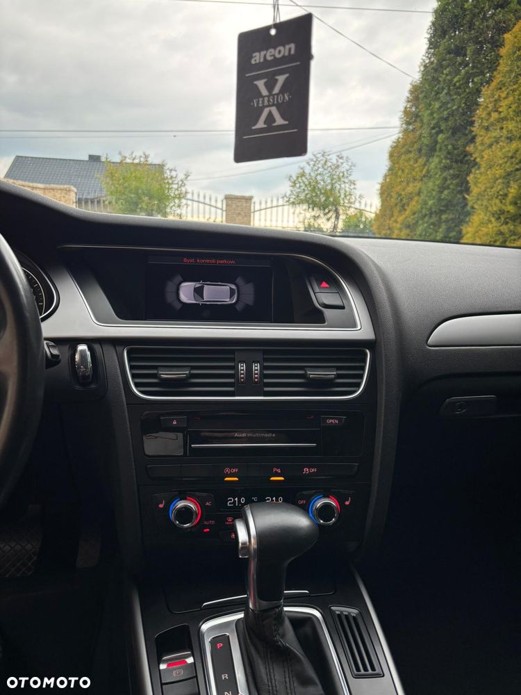 Audi A4 Avant - 11