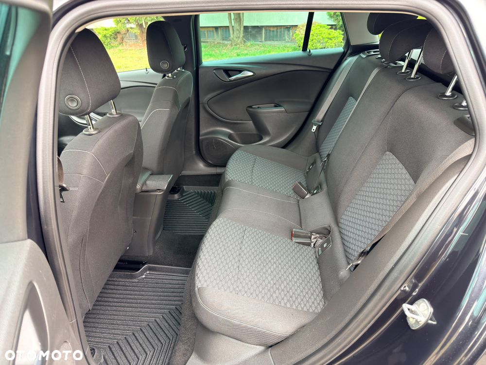 Opel Astra 1.6 CDTI Essentia - 20