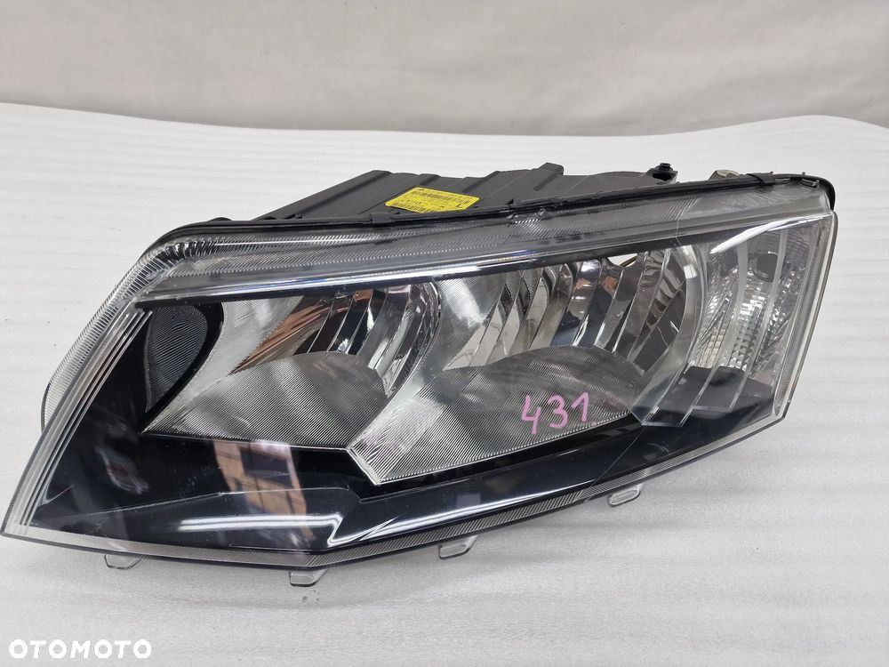SKODA OCTAVIA III 3 5E0 12- LEWA ZWYKŁA LAMPA PRZEDNIA PRZÓD , NR 5E1941015 , NR AUKCJI LL431 - 1