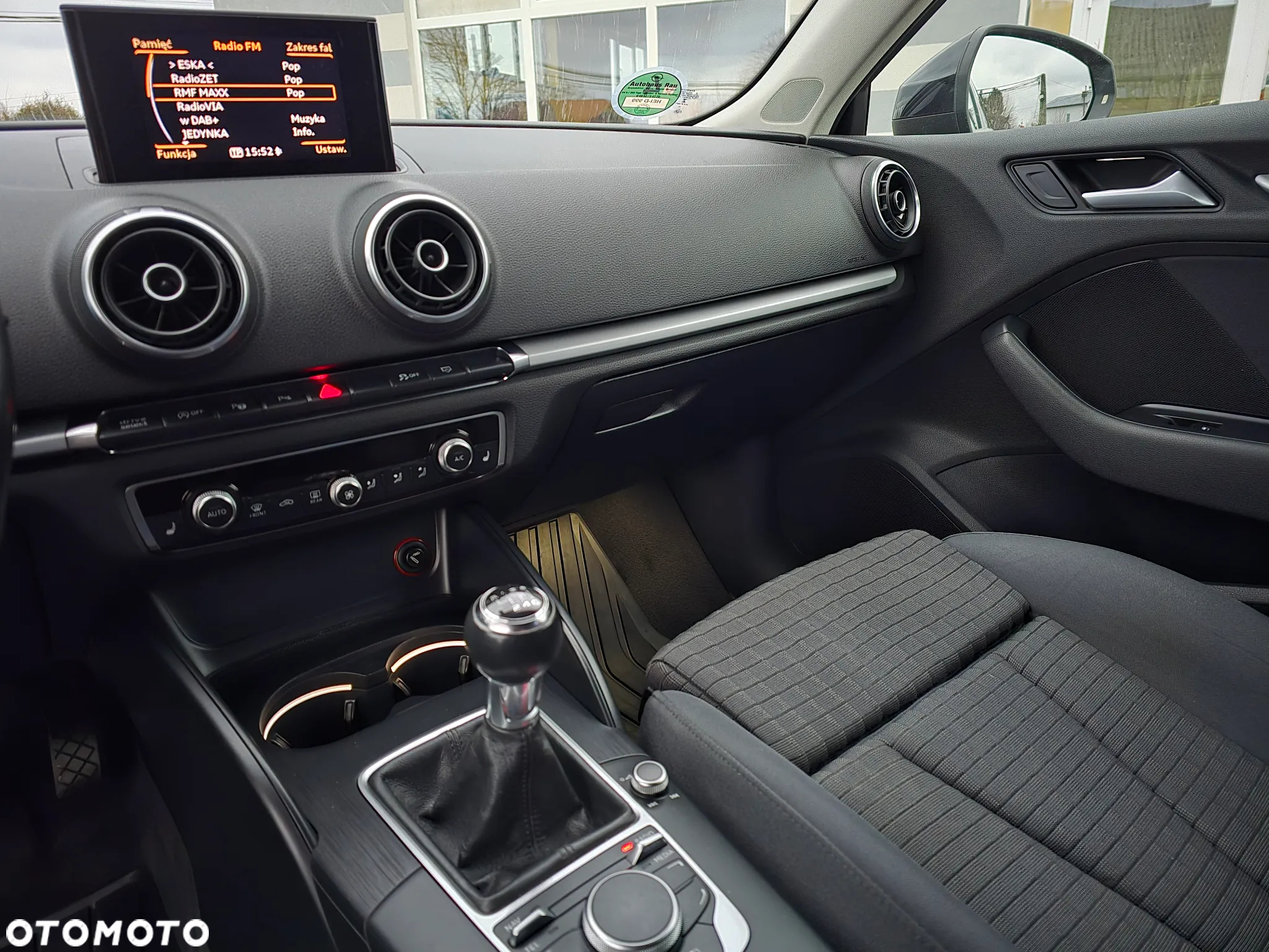 Audi A3 1.8 TFSI Sportback Attraction - 12