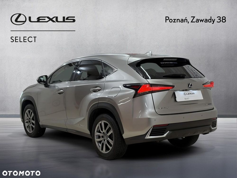 Lexus NX 300h Comfort AWD - 10