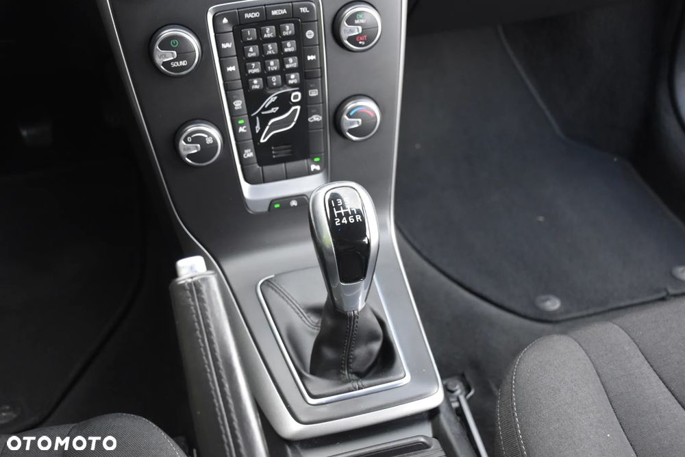 Volvo V40 D2 - 20