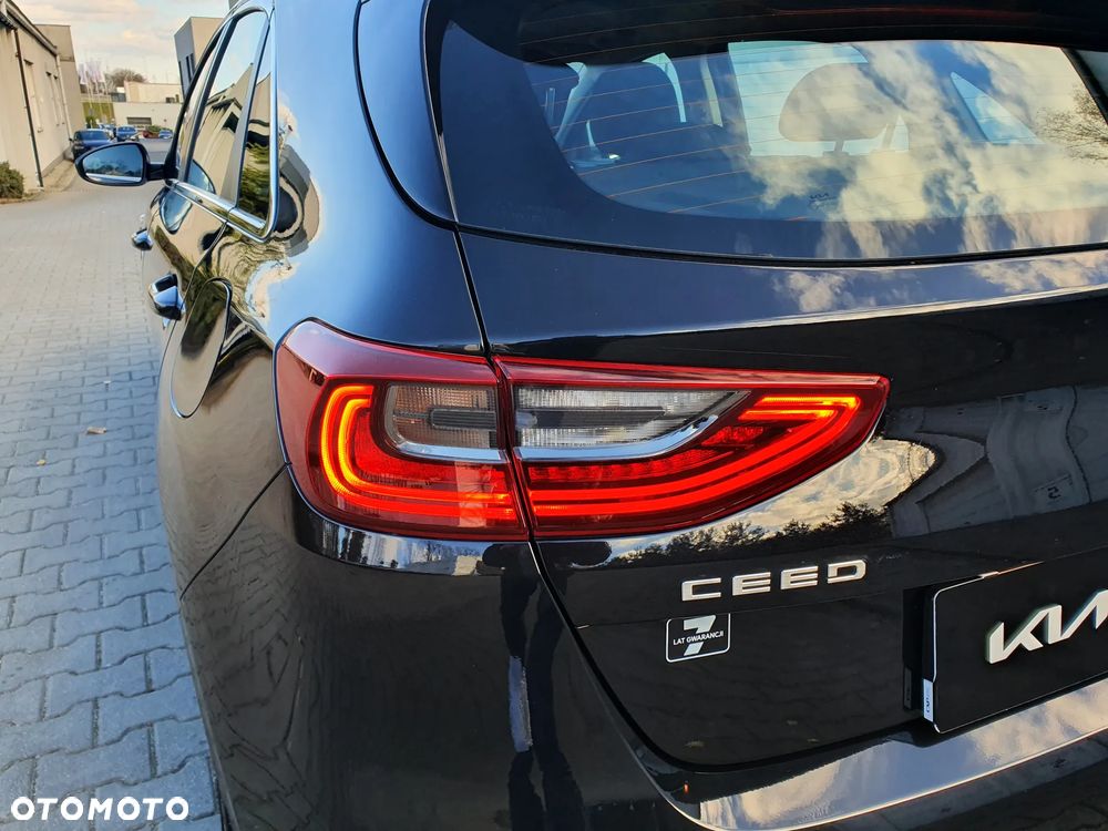 Kia Ceed - 22