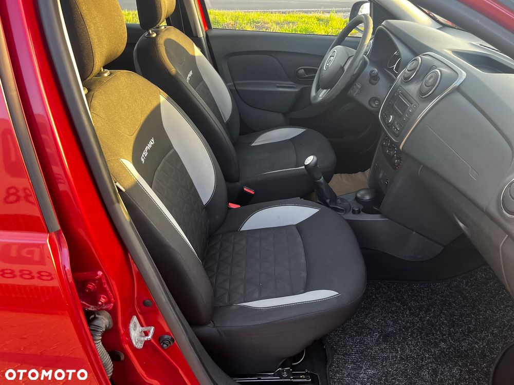 Dacia Sandero 0.9 TCe SL Celebration - 18