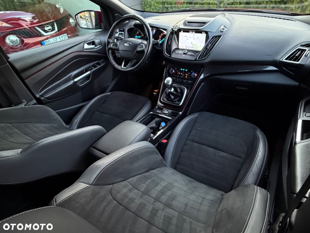 Ford Kuga 2.0 TDCi 4x4 ST-Line - 21