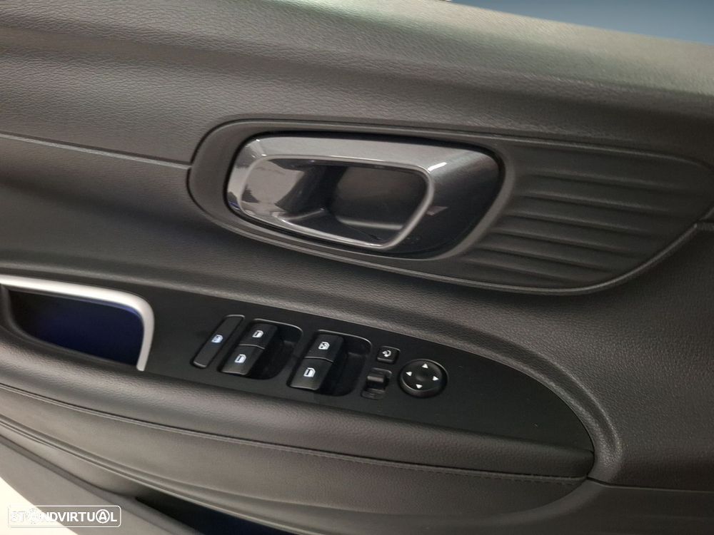 Hyundai Bayon 1.0 T-GDi Premium TT - 23
