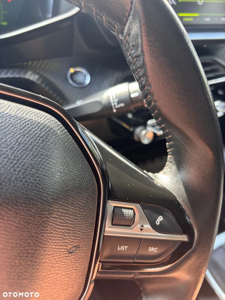 Peugeot 208 PureTech 100 Allure - 29