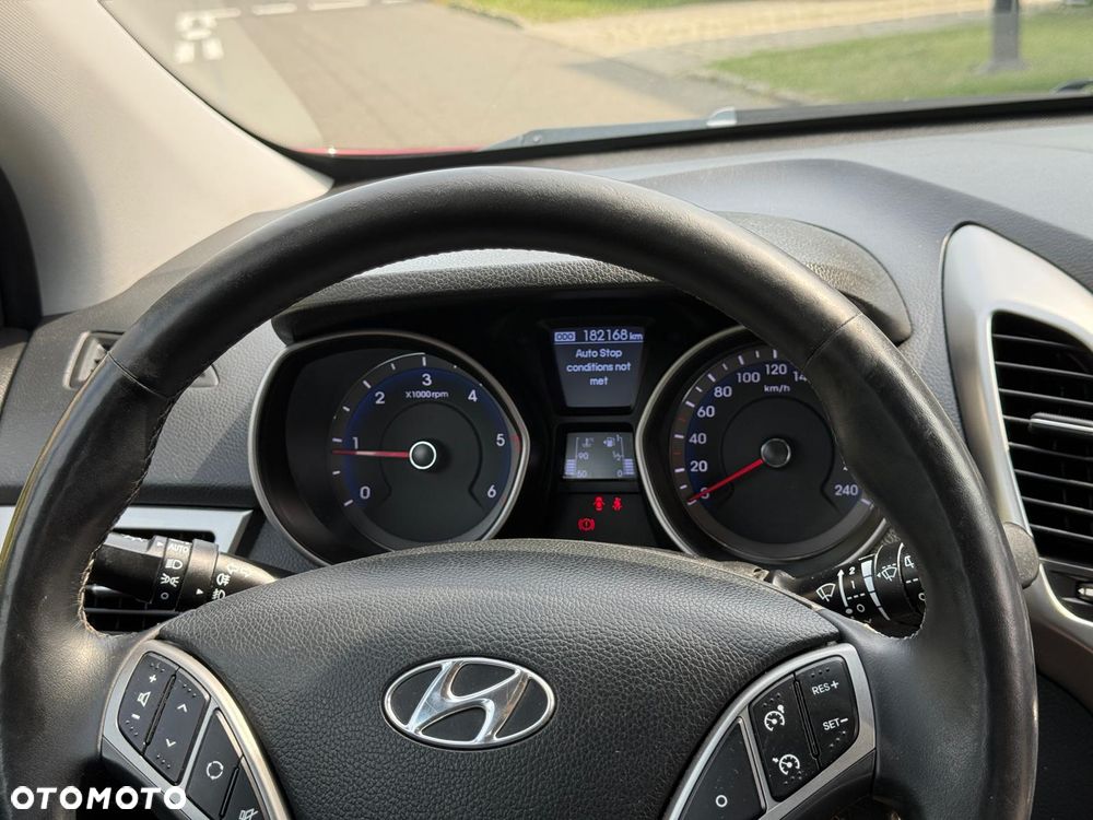 Hyundai i30 blue 1.6 CRDi Style - 27