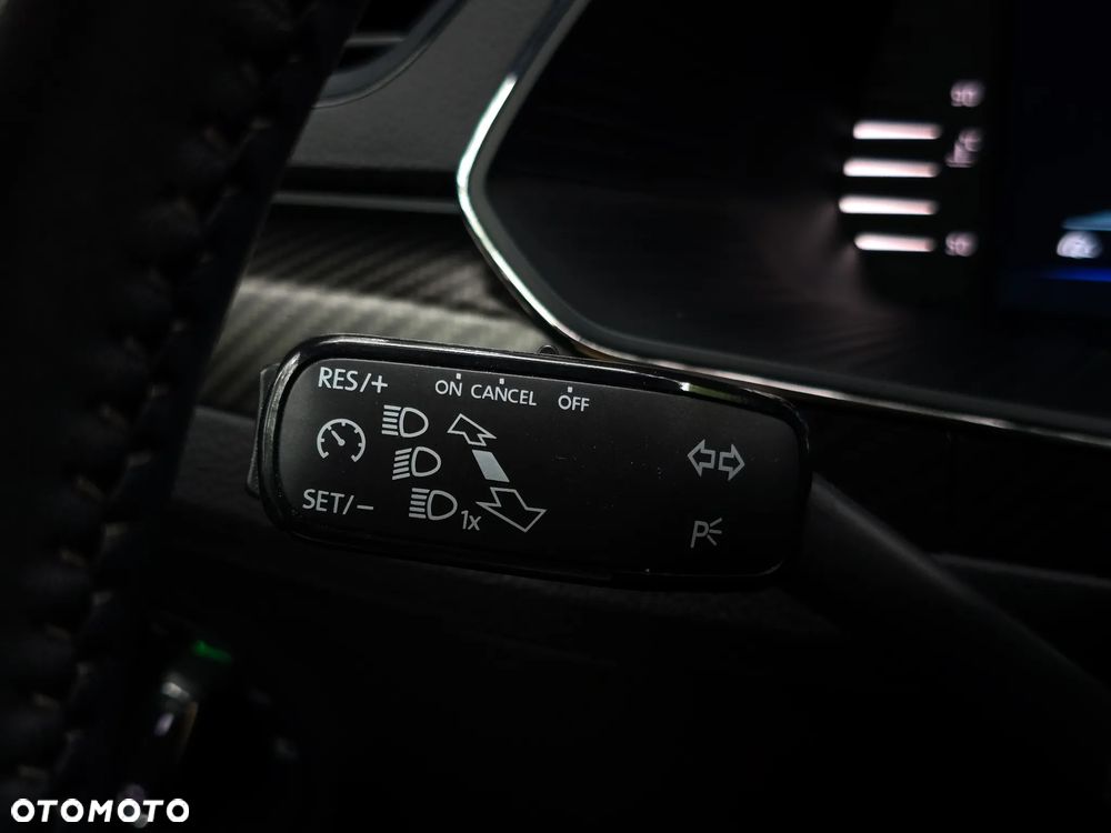 Skoda Superb 2.0 TDI SCR Sportline DSG - 25