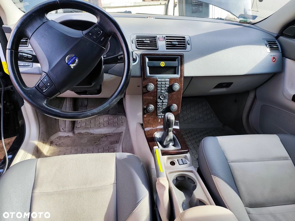 Volvo V50 2.0D DPF Momentum - 12