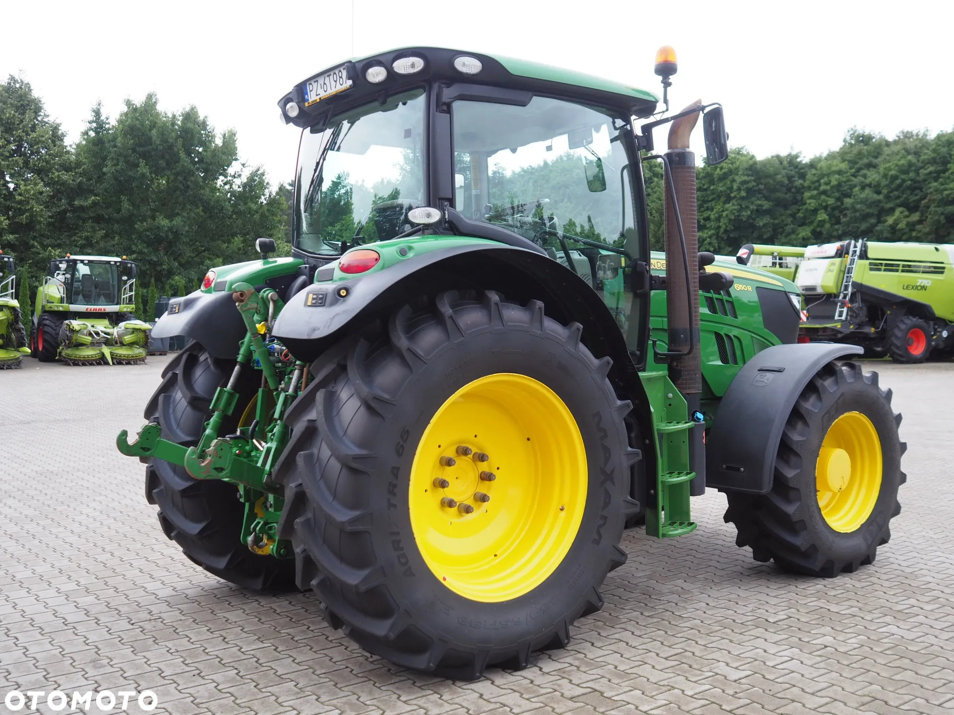 John Deere 6150R - 4