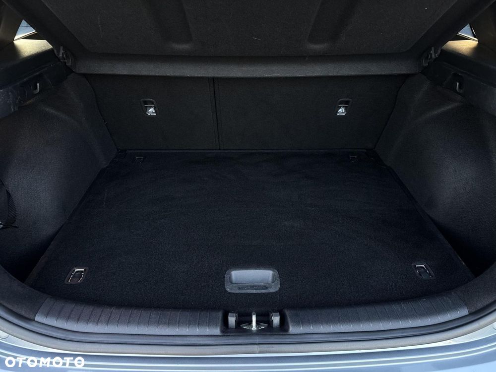 Kia Ceed 1.5 T-GDI M - 17