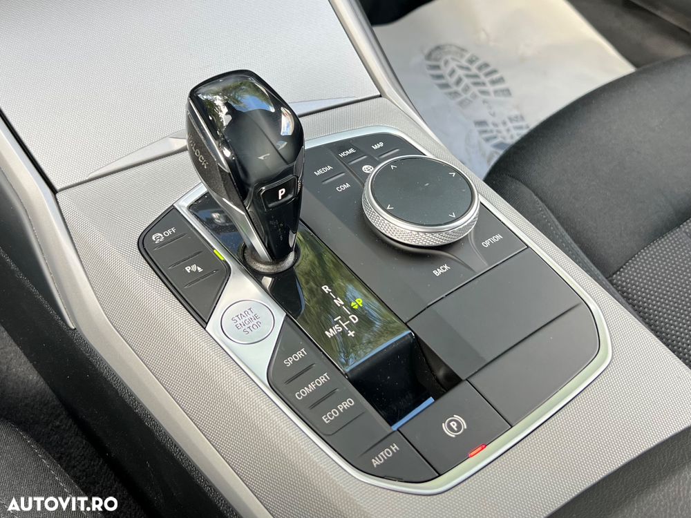 BMW Seria 3 320d AT MHEV - 16