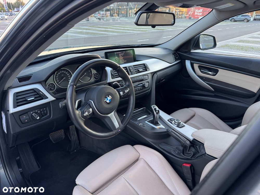 BMW Seria 3 320i - 17