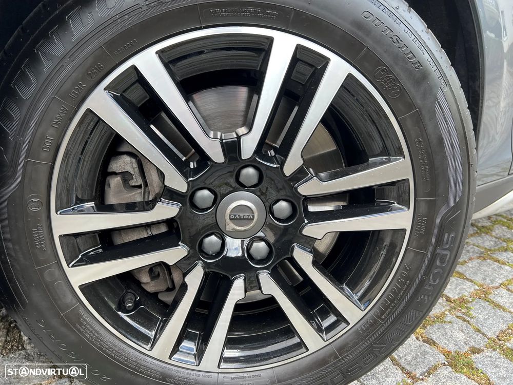 Volvo V40 Cross Country 1.5 T3 Plus Geartronic - 19