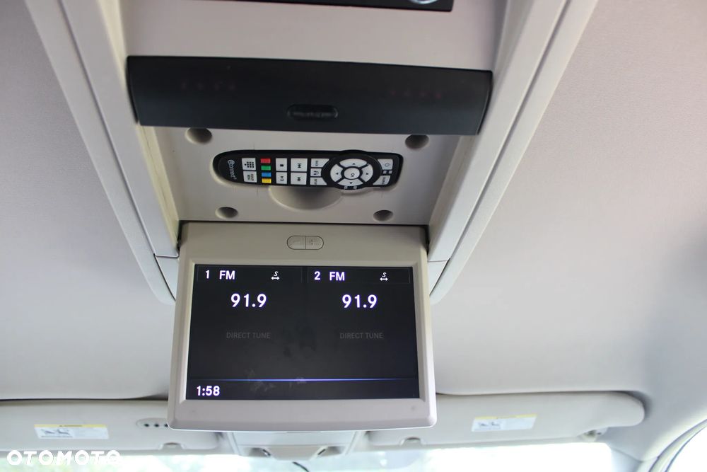 Chrysler Town & Country 3.6 Touring - 23