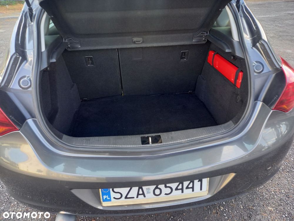 Opel Astra IV 1.4 T Cosmo - 7