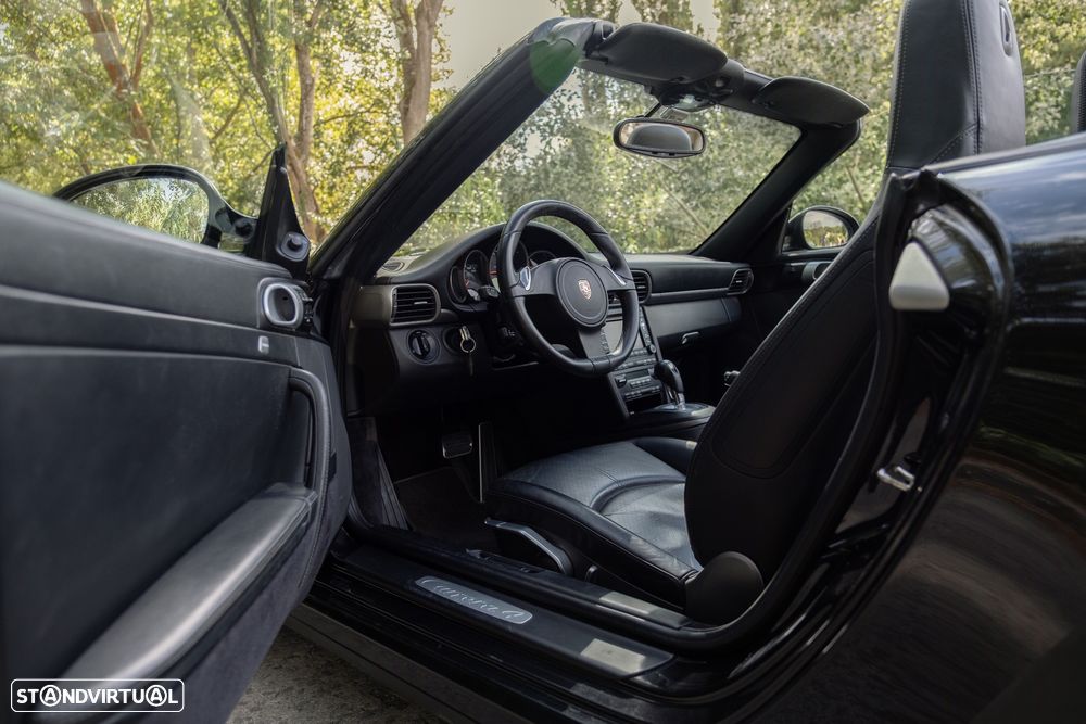 Porsche 911 (997) Carrera 4 Cabriolet PDK - 24