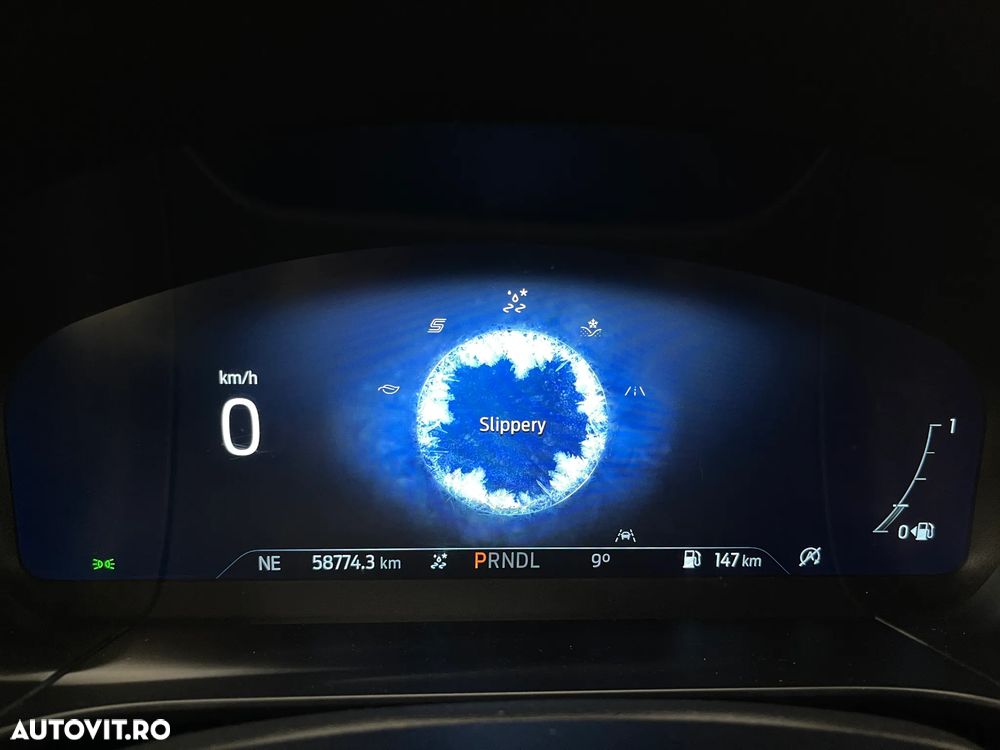 Ford Kuga 2.0 EcoBlue A8 AWD Titanium - 31