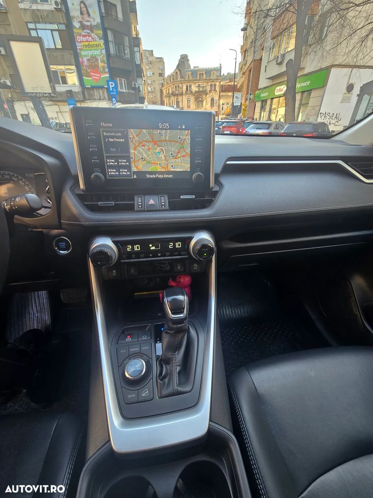 Toyota RAV4 2.0P CVT AWD Luxury - 9