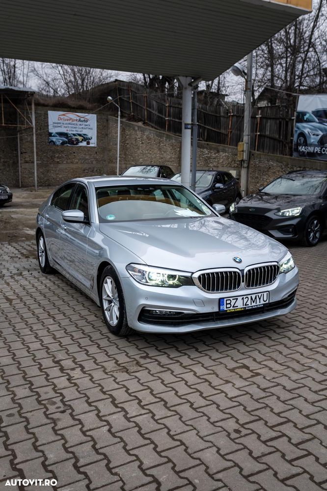 BMW Seria 5 520i Aut. Luxury Line