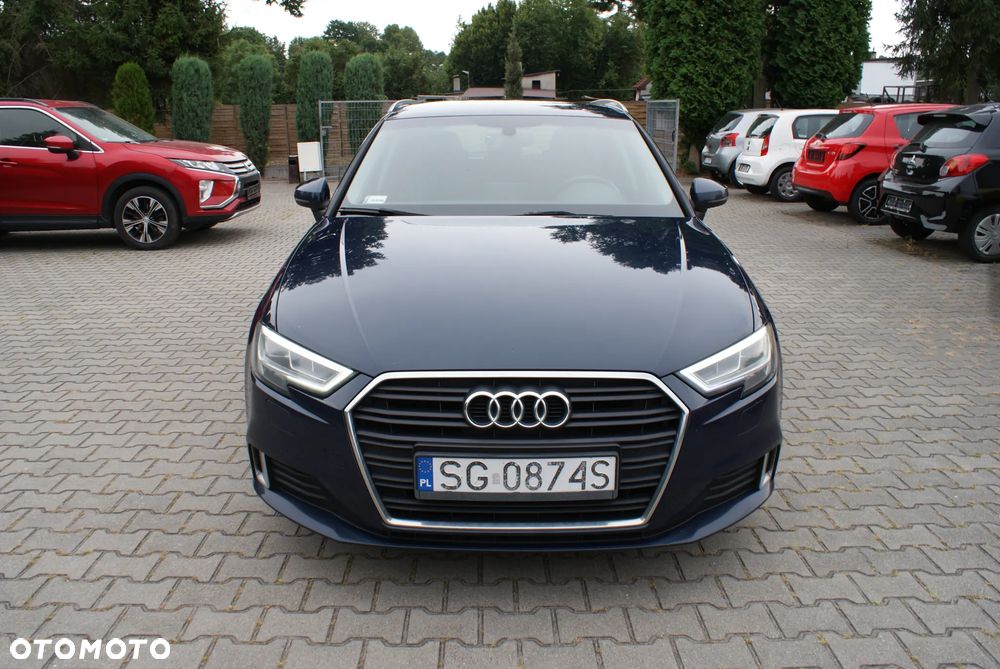 Audi A3 Sportback - 2
