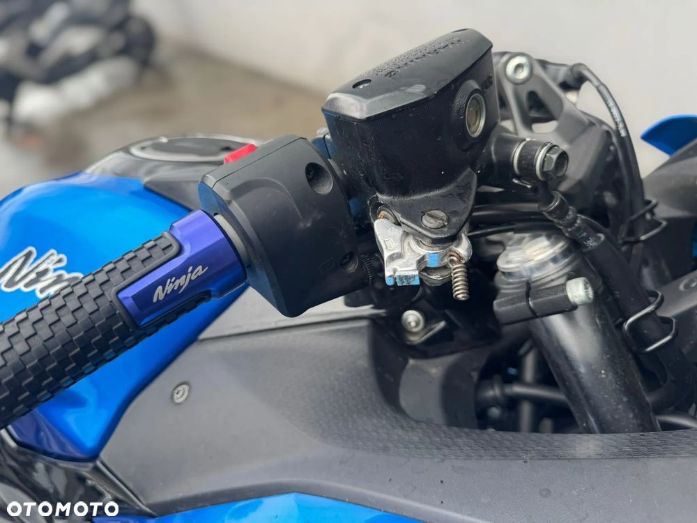 Kawasaki Ninja - 13