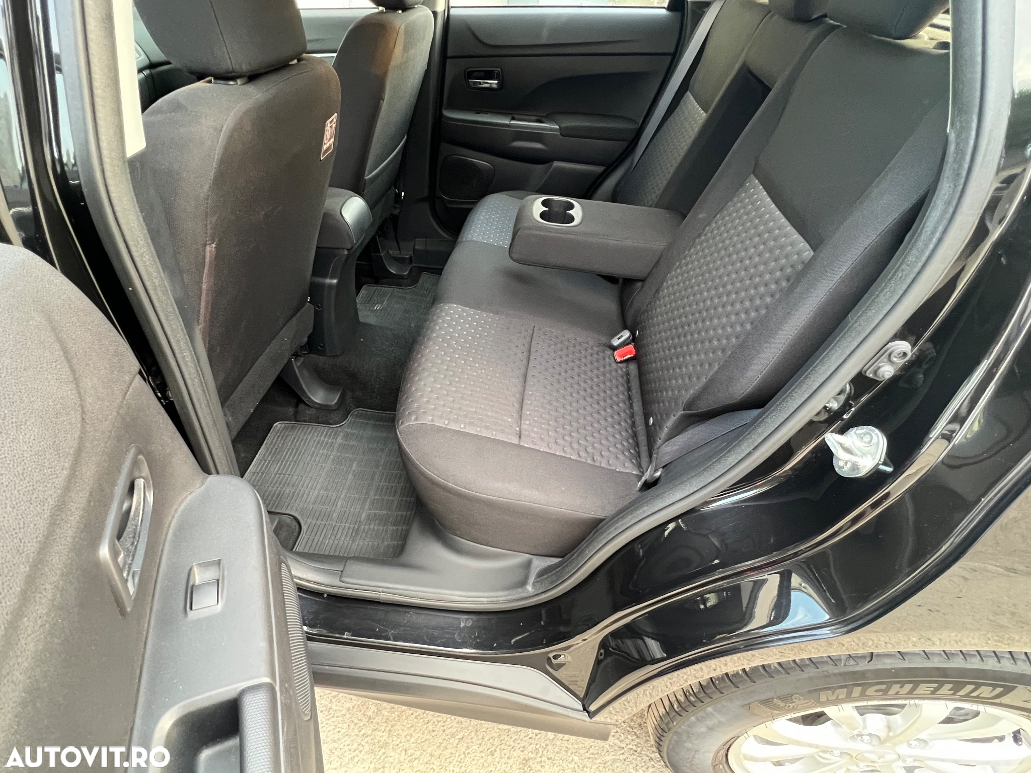 Mitsubishi ASX 1.8 DI-D 4WD Intense - 14