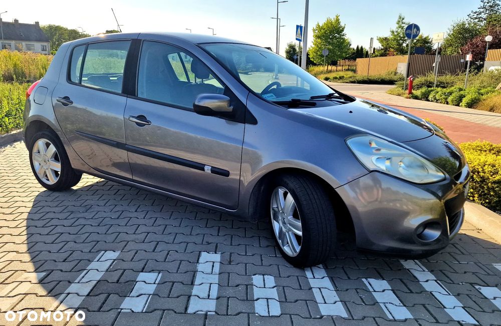 Renault Clio 1.5 dCi Fairway - 23