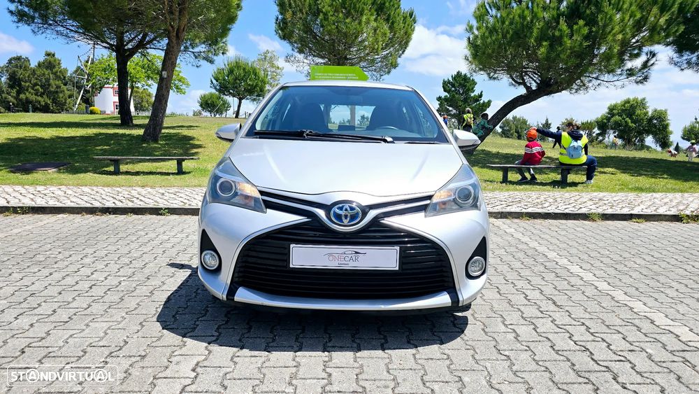 Toyota Yaris 1.5 HSD Comfort +P.Style+P.Techno - 8