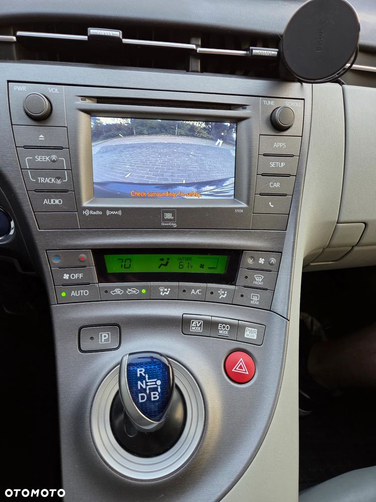 Toyota Prius - 8