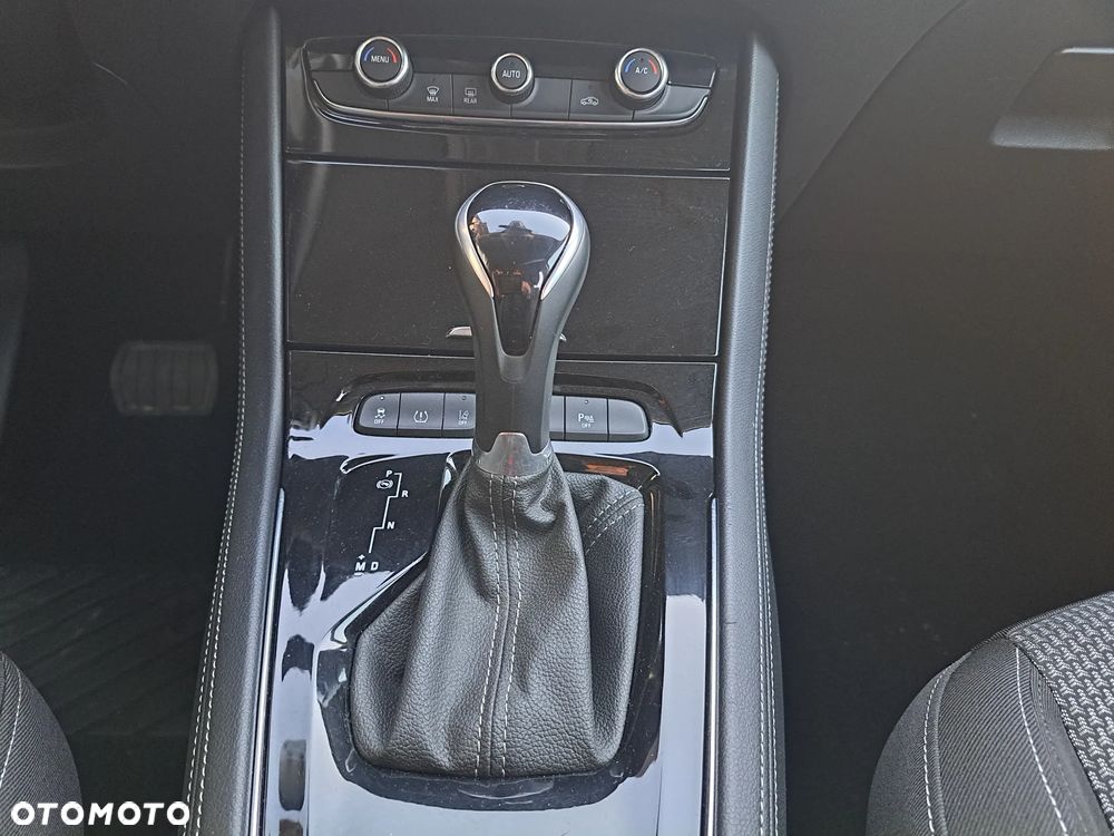 Opel Grandland X - 13