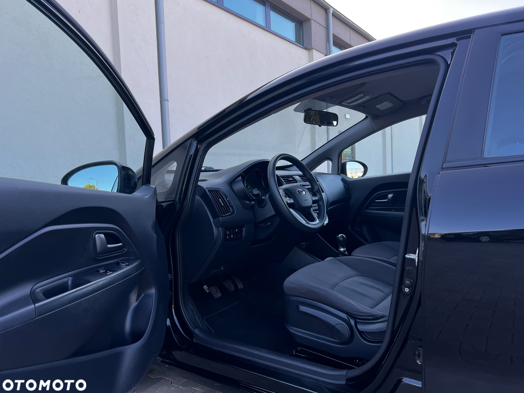 Kia Rio - 6