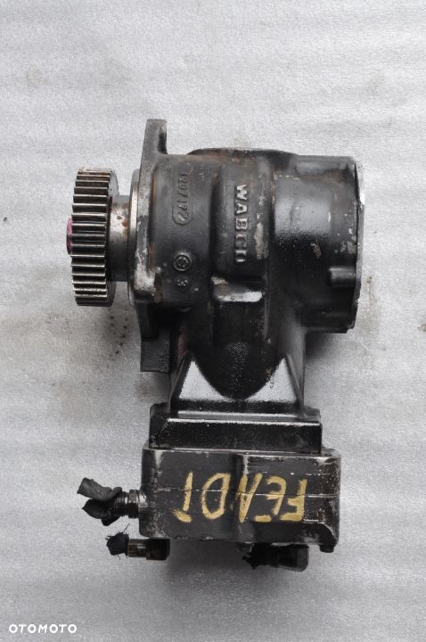 KOMPRESOR SPRĘŻARKA POWIETRZA FENDT 930 933 936 939 WABCO NR 9121260040 - 1