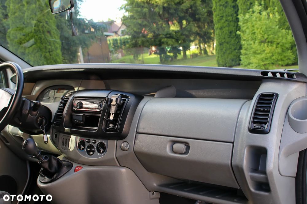 Opel VIVARO - 17