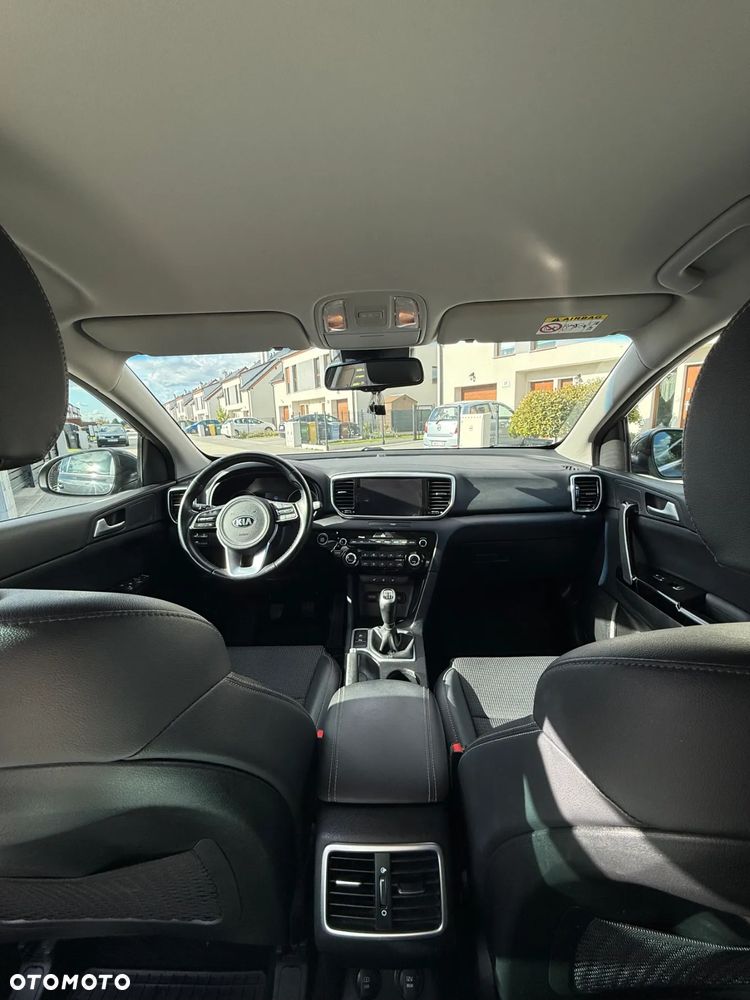 Kia Sportage 1.6 CRDI Black Edition 2WD - 8