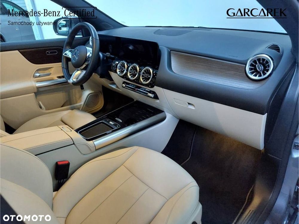 Mercedes-Benz GLA 200 d Progressive - 20