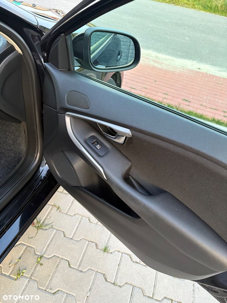Volvo V40 - 21