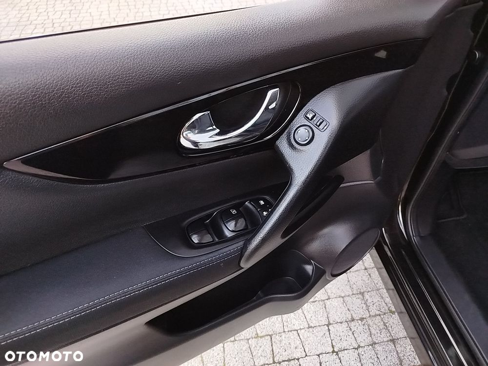 Nissan Qashqai 1.2 DIG-T N-Connecta - 22