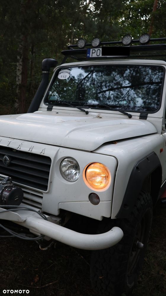 Land Rover Inny - 34