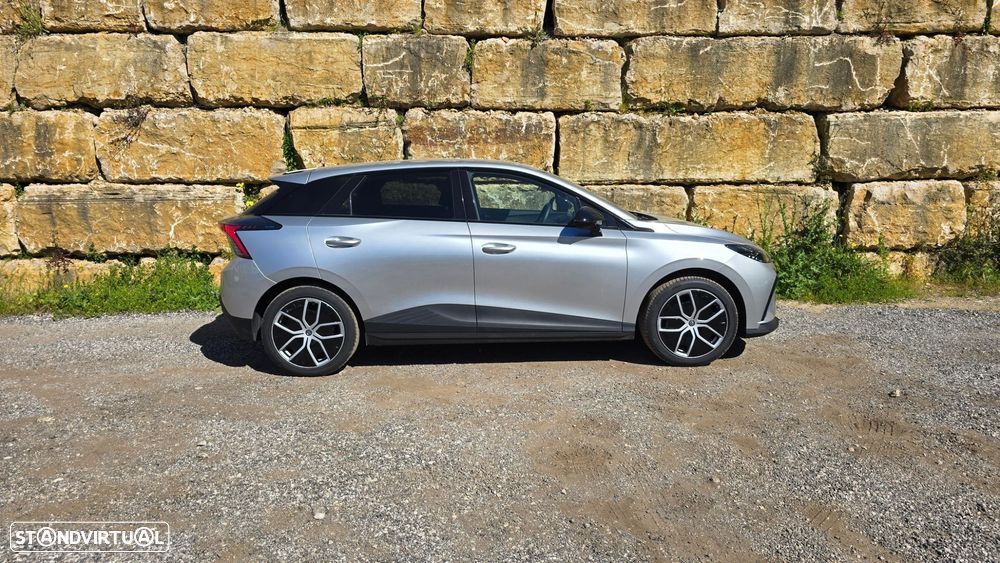 MG MG4 64 kWh Luxury - 4