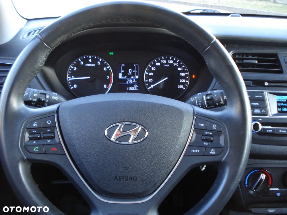 Hyundai i20 1.2 Comfort - 8