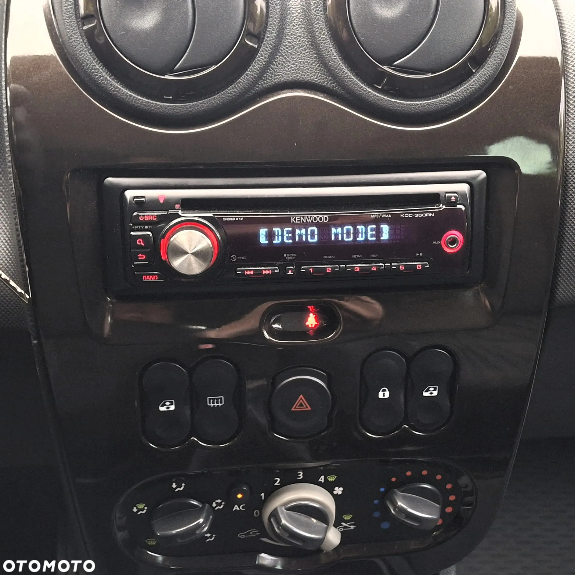 Dacia Duster 1.6 16V 4x2 Laureate - 20